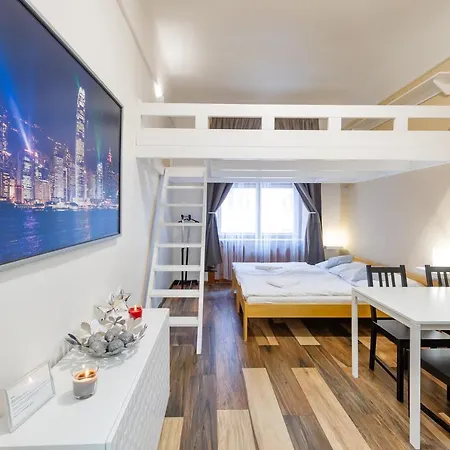Center 1 Old Town Apartamento *
